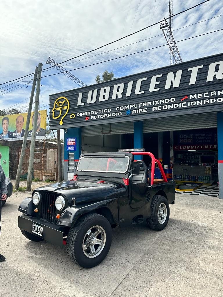 Jeep IKA 1951 convertido a eléctrico