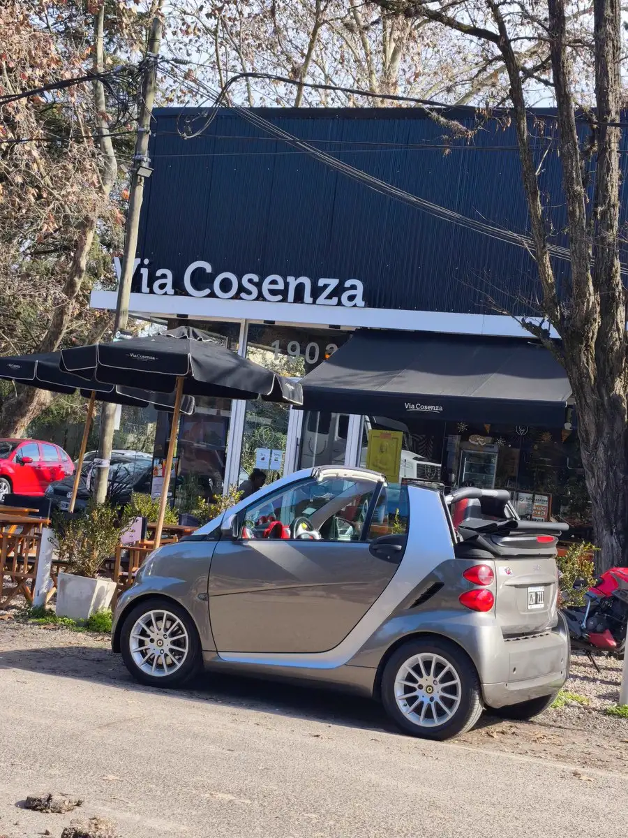 Smart 451 convertido a el&eacute;ctrico, en la calle